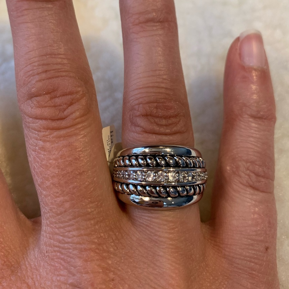 Lia Sofia ring